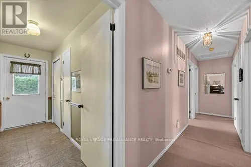 21 SUNSET DRIVE