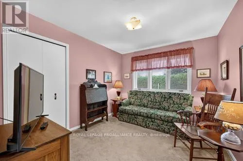 21 SUNSET DRIVE