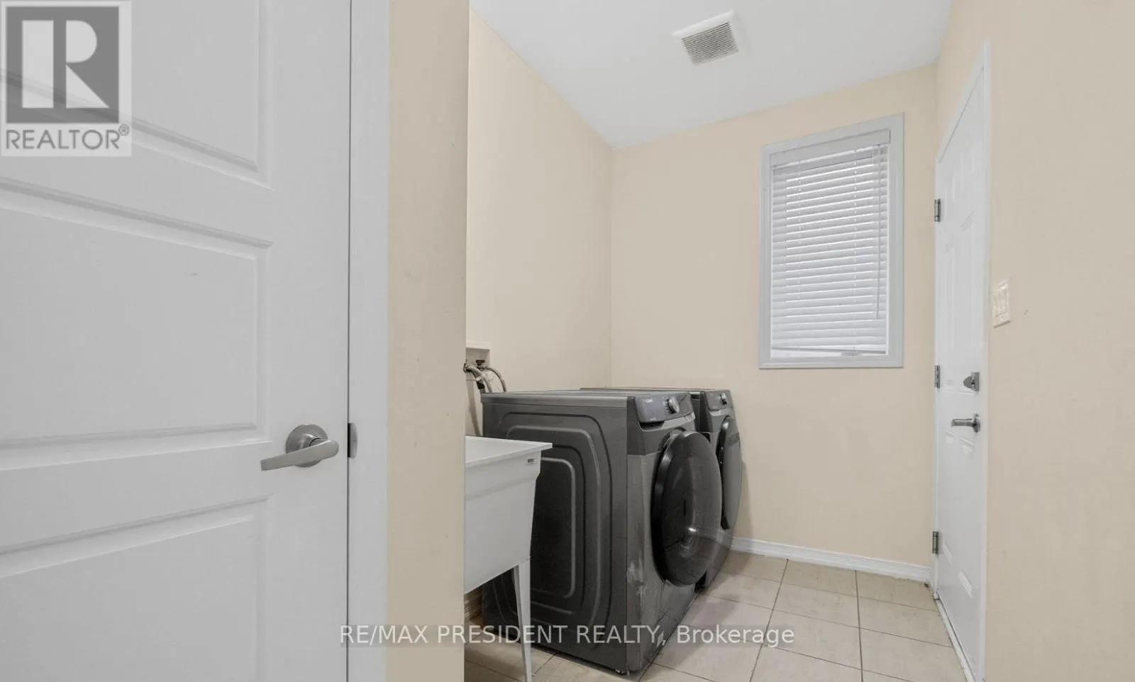 25 SEANESY DRIVE