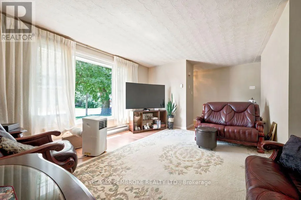 1656 BEACHBURG ROAD