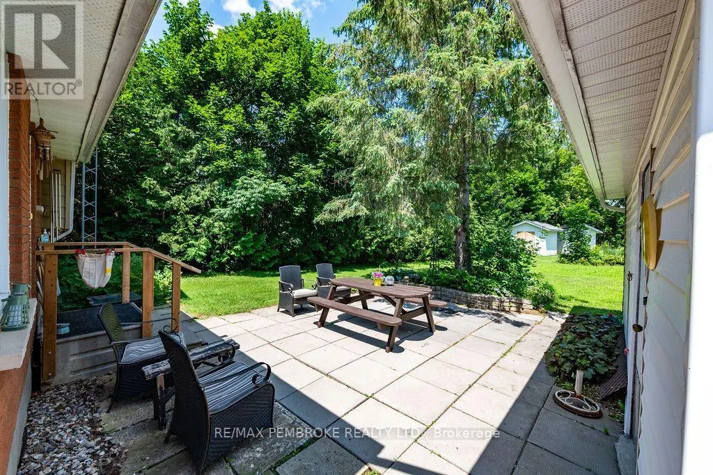 1656 BEACHBURG ROAD
