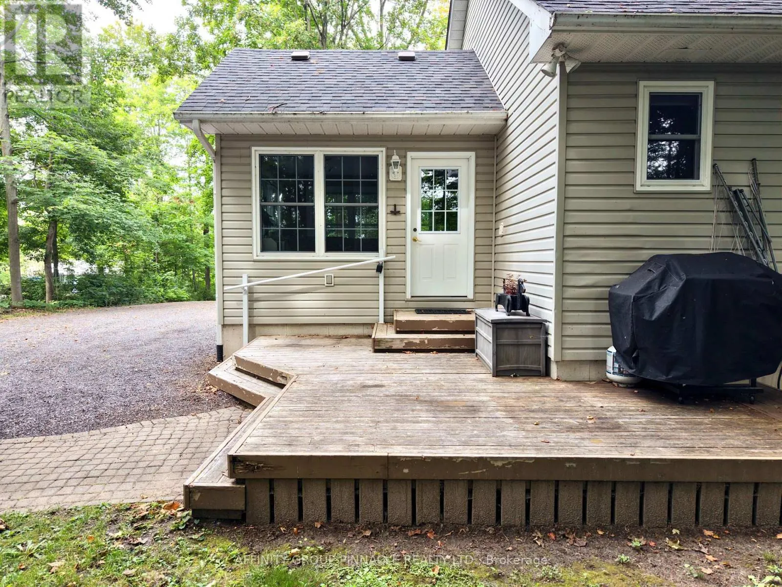 38 WESTVIEW DRIVE