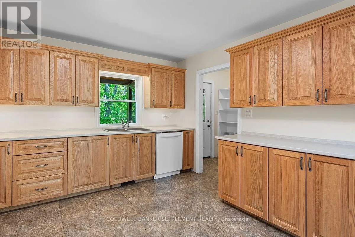 15 REDPATH LANE