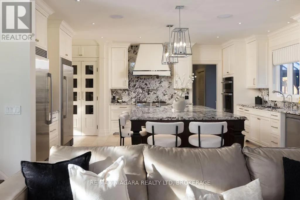 50 SANDALWOOD CRESCENT