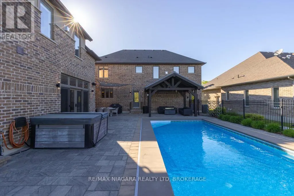 50 SANDALWOOD CRESCENT