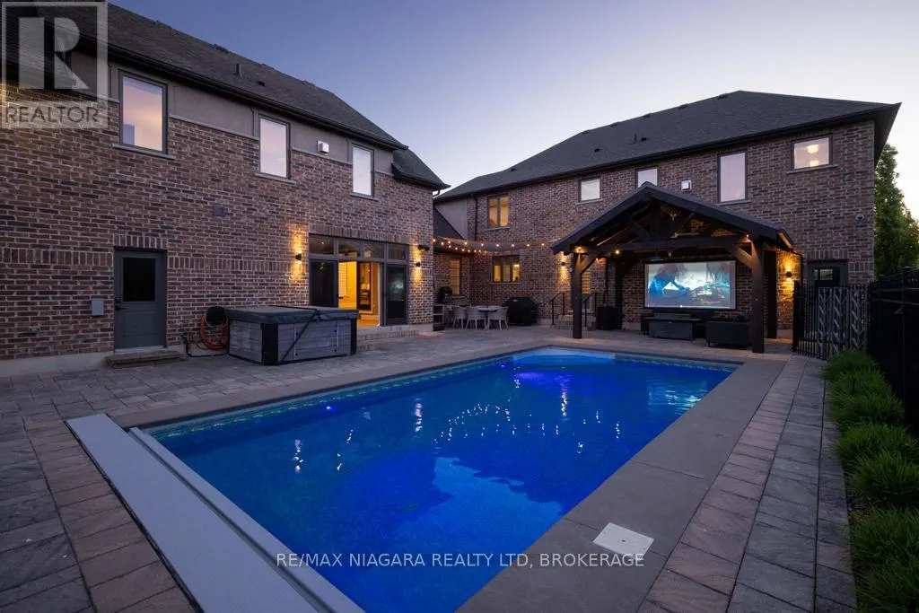 50 SANDALWOOD CRESCENT