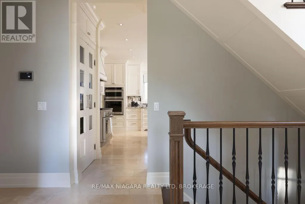 50 SANDALWOOD CRESCENT