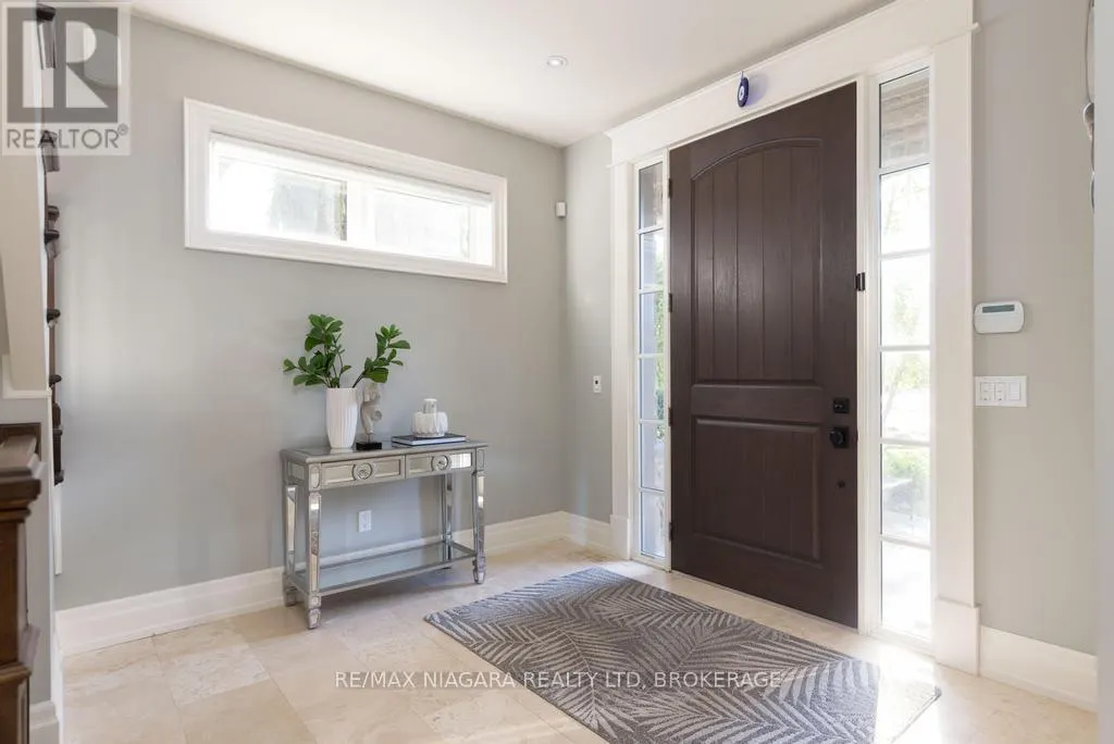 50 SANDALWOOD CRESCENT