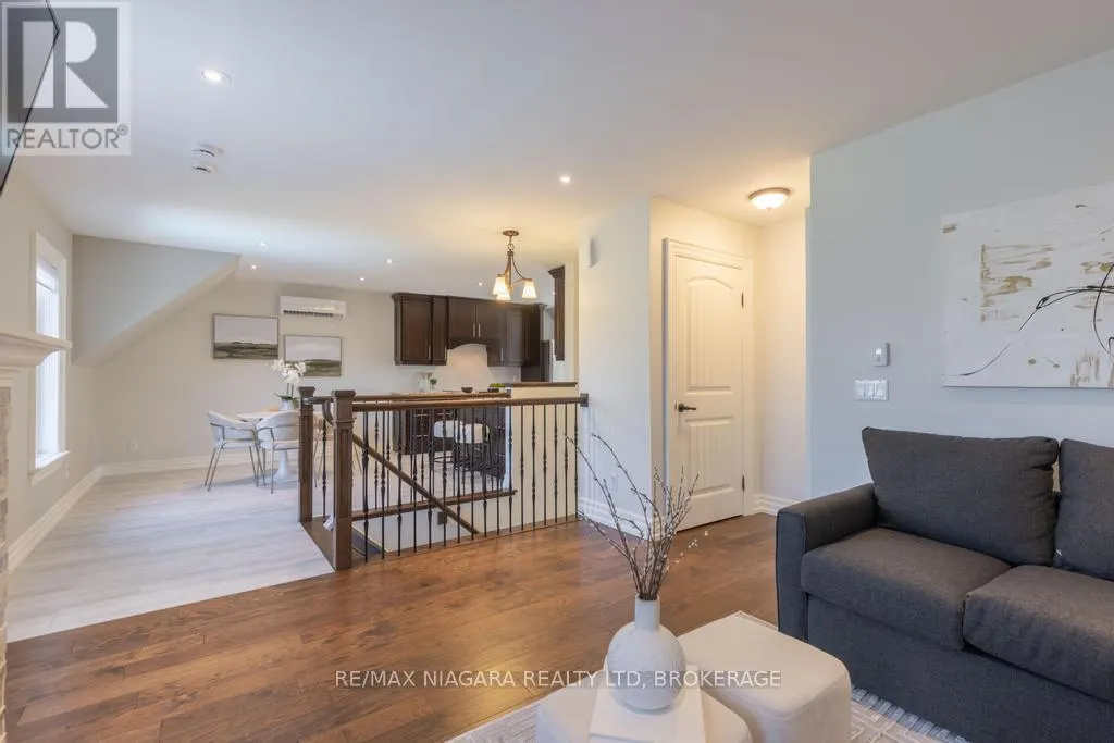 50 SANDALWOOD CRESCENT
