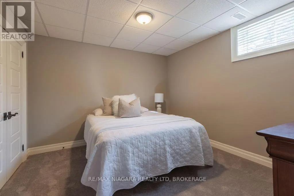 50 SANDALWOOD CRESCENT