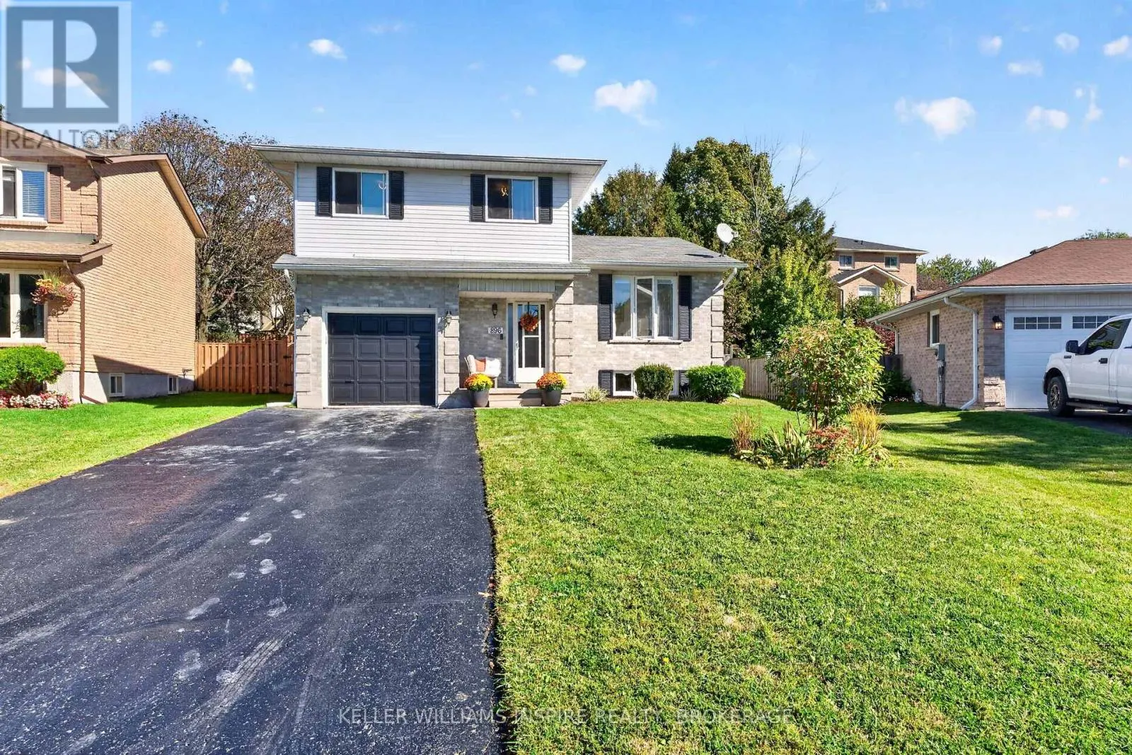 896 MONA DRIVE