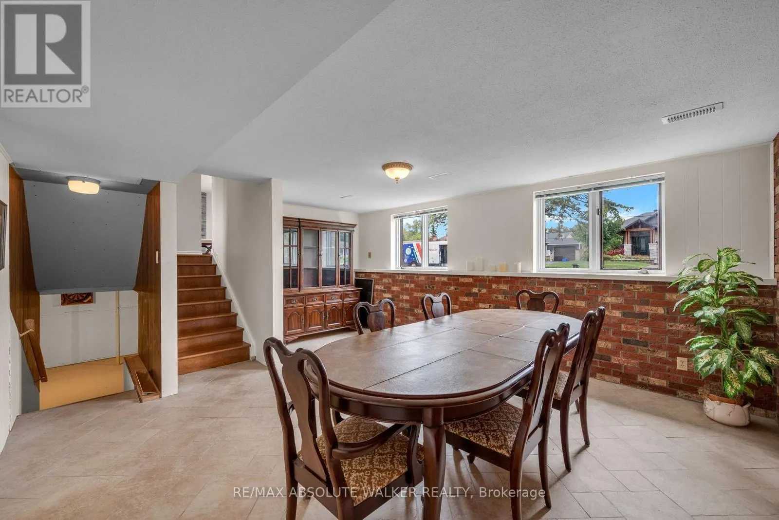 29 JONATHAN PACK STREET