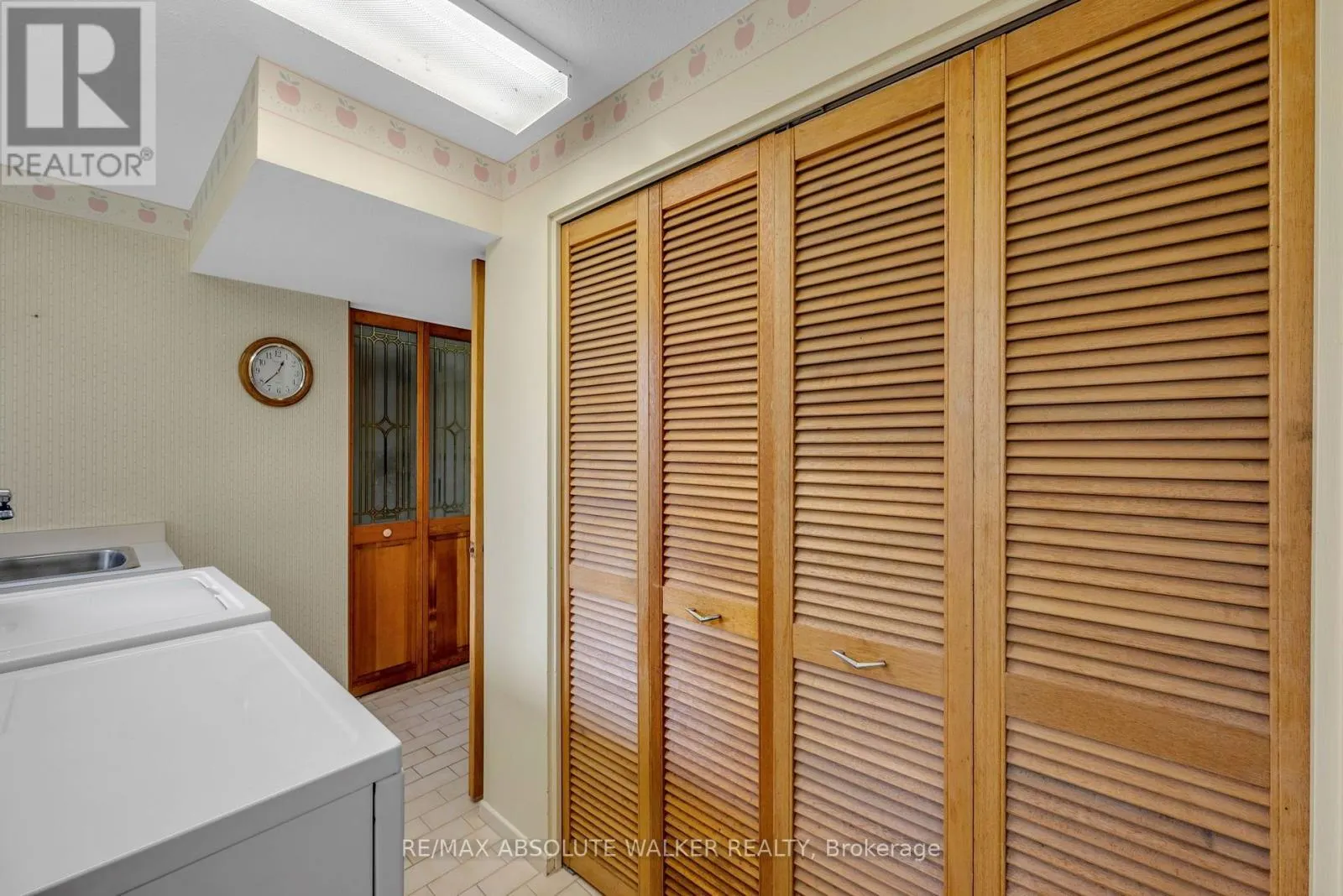 29 JONATHAN PACK STREET