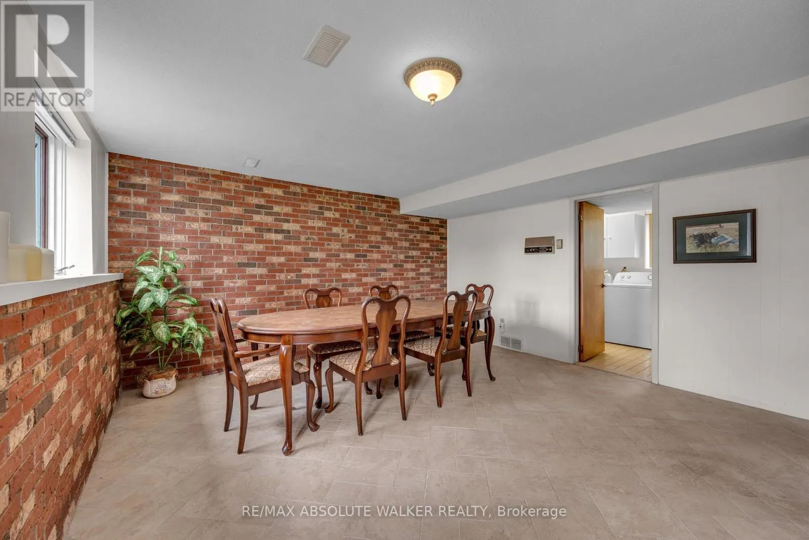 29 JONATHAN PACK STREET