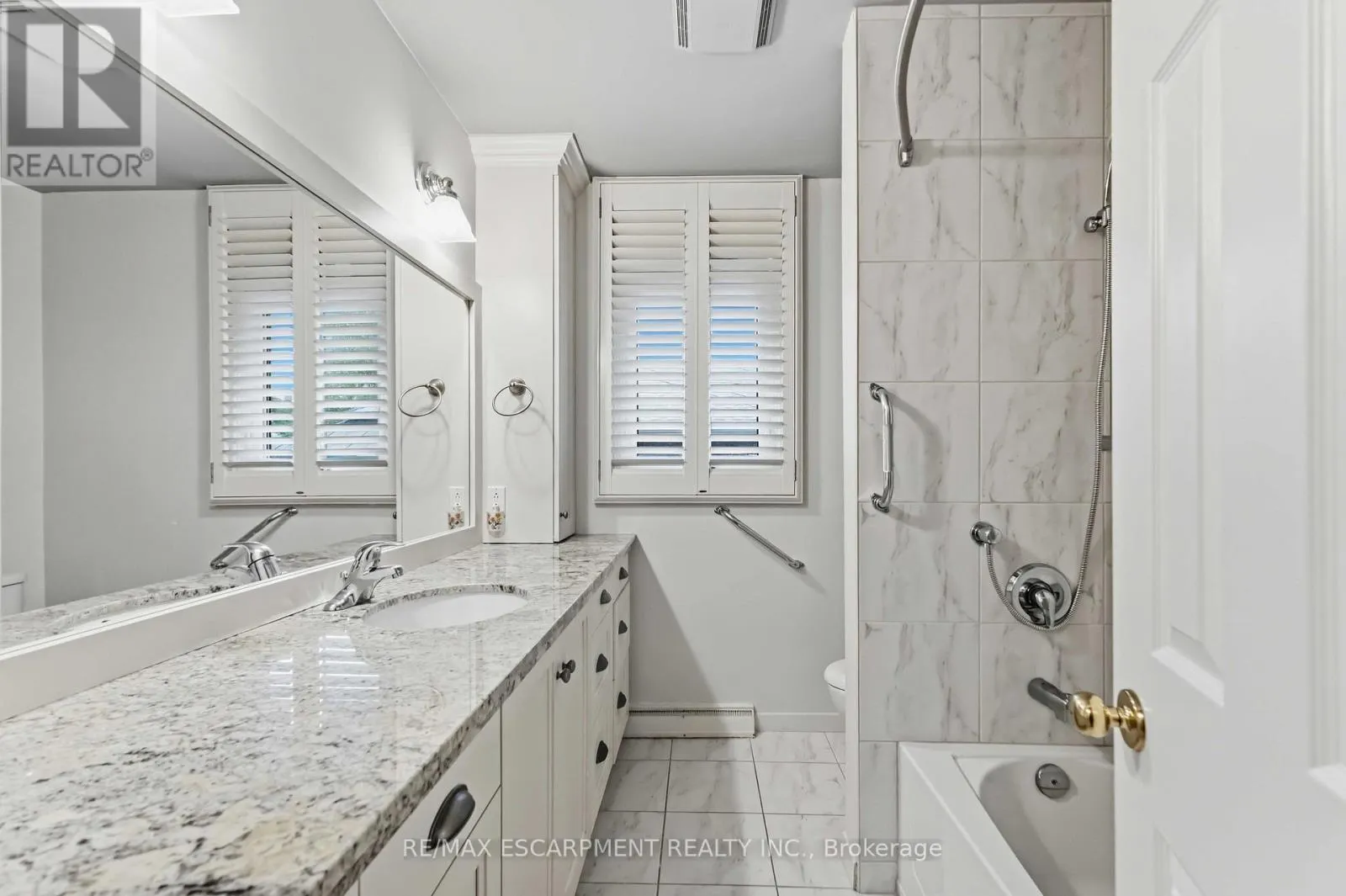 4 REGINA AVENUE