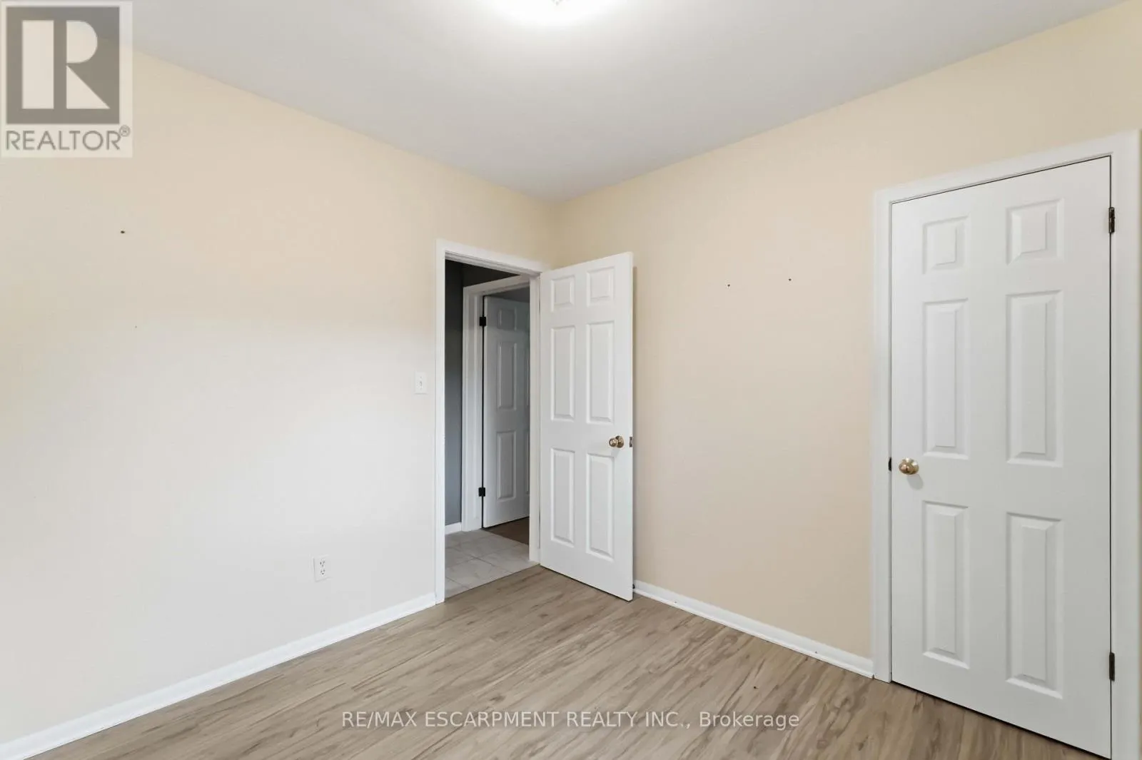 4 REGINA AVENUE