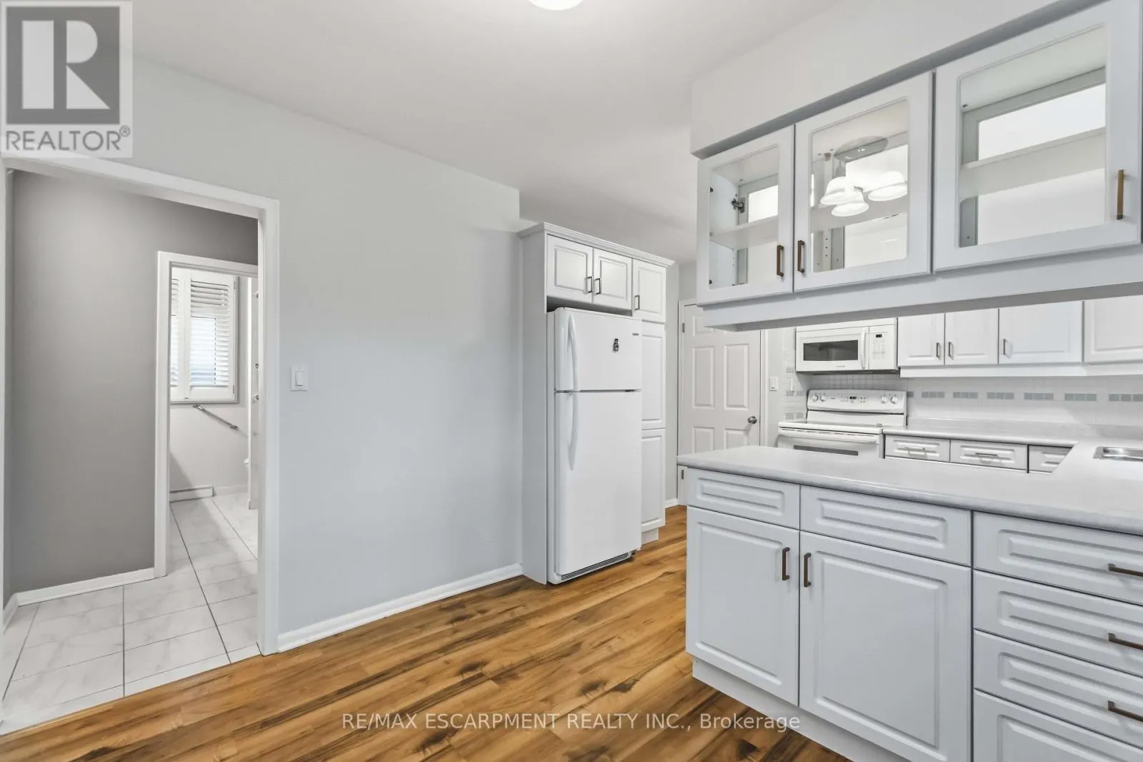 4 REGINA AVENUE