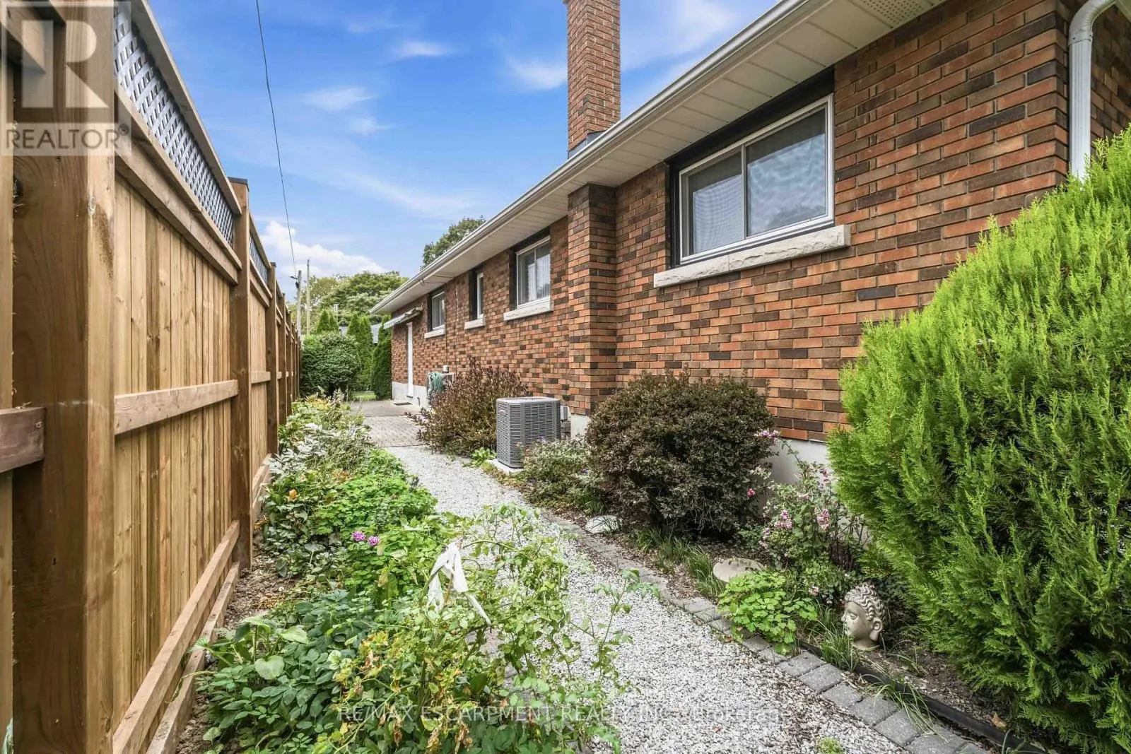 4 REGINA AVENUE