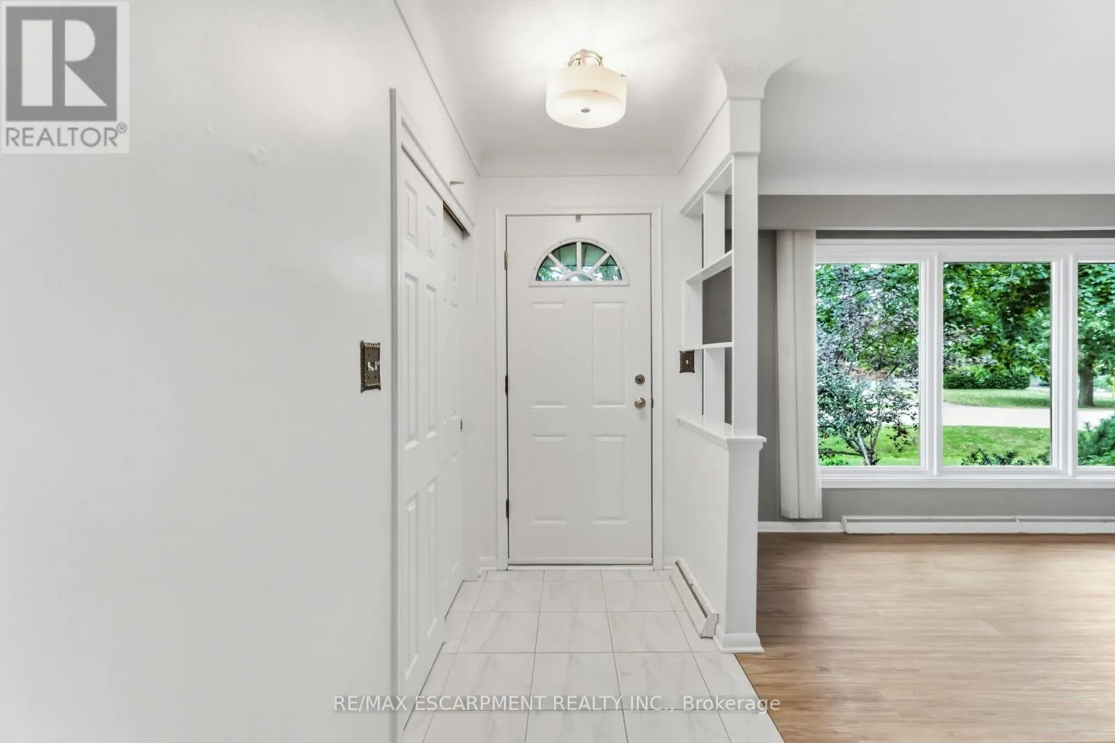 4 REGINA AVENUE