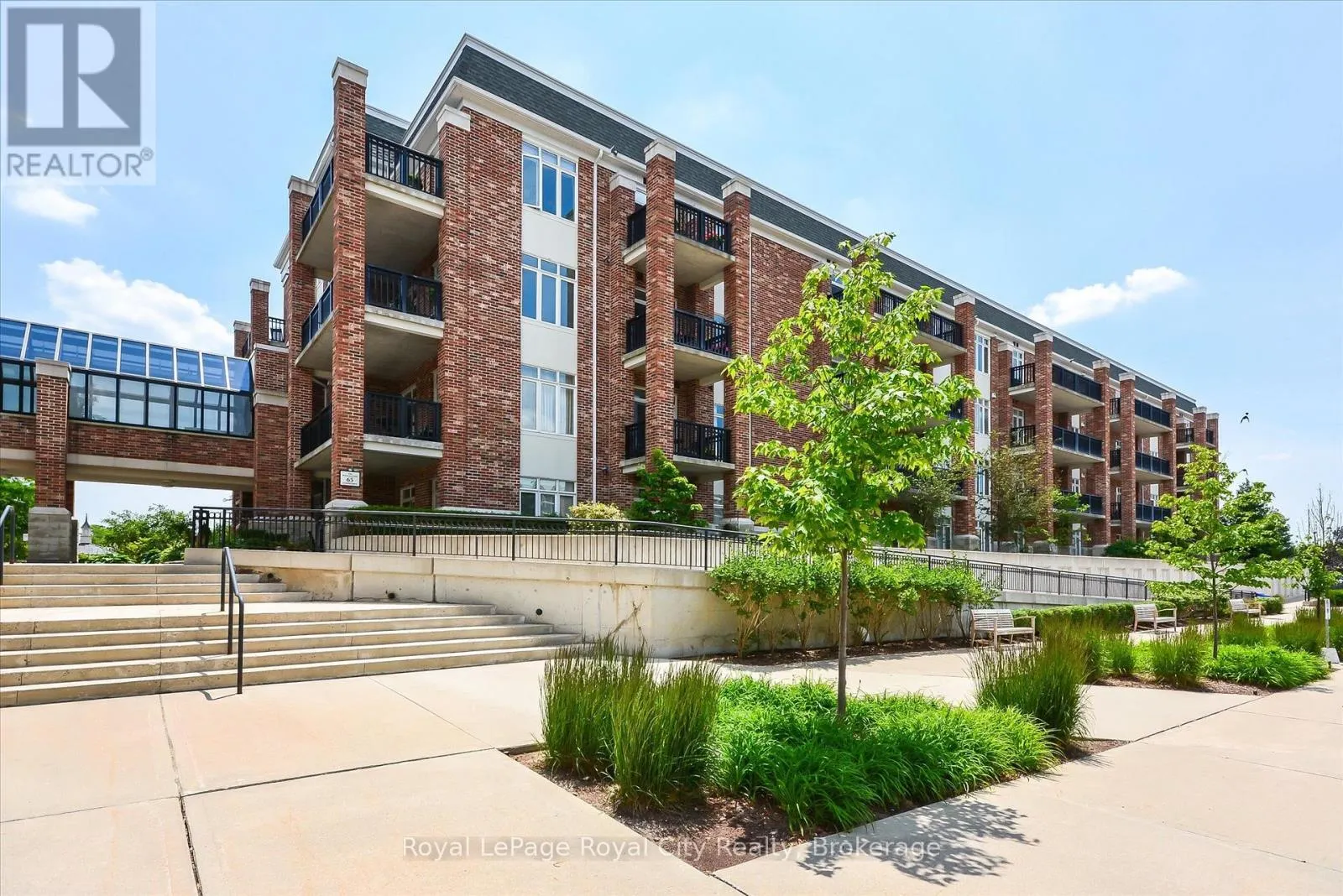 401 - 65 BAYBERRY DRIVE #401