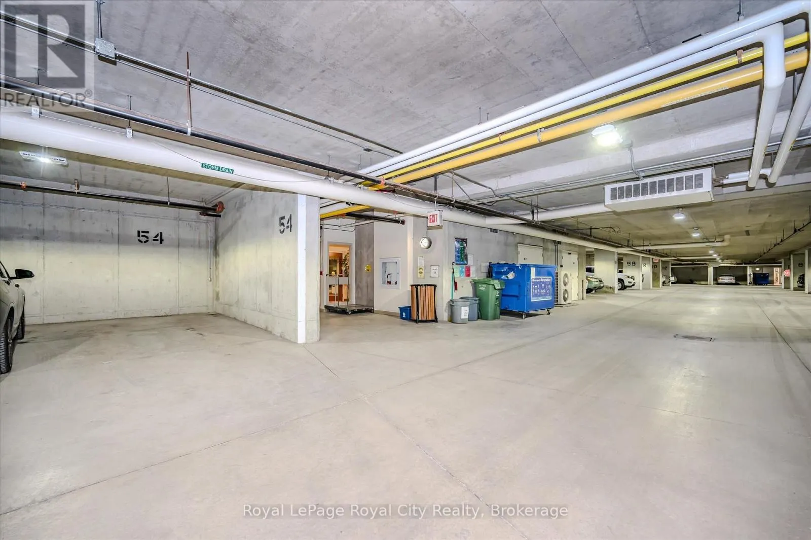 401 - 65 BAYBERRY DRIVE #401