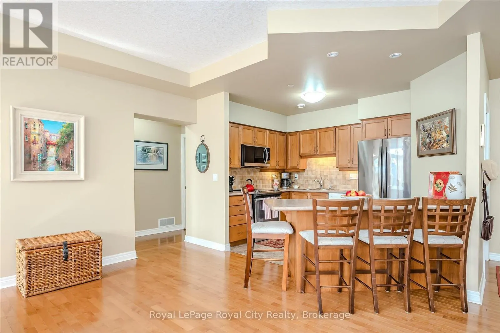 401 - 65 BAYBERRY DRIVE #401