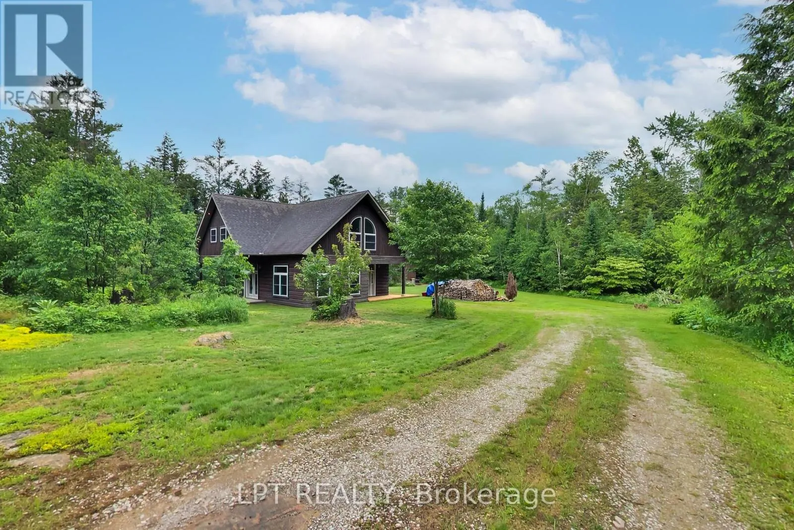 1039 BEN LAKE ROAD E