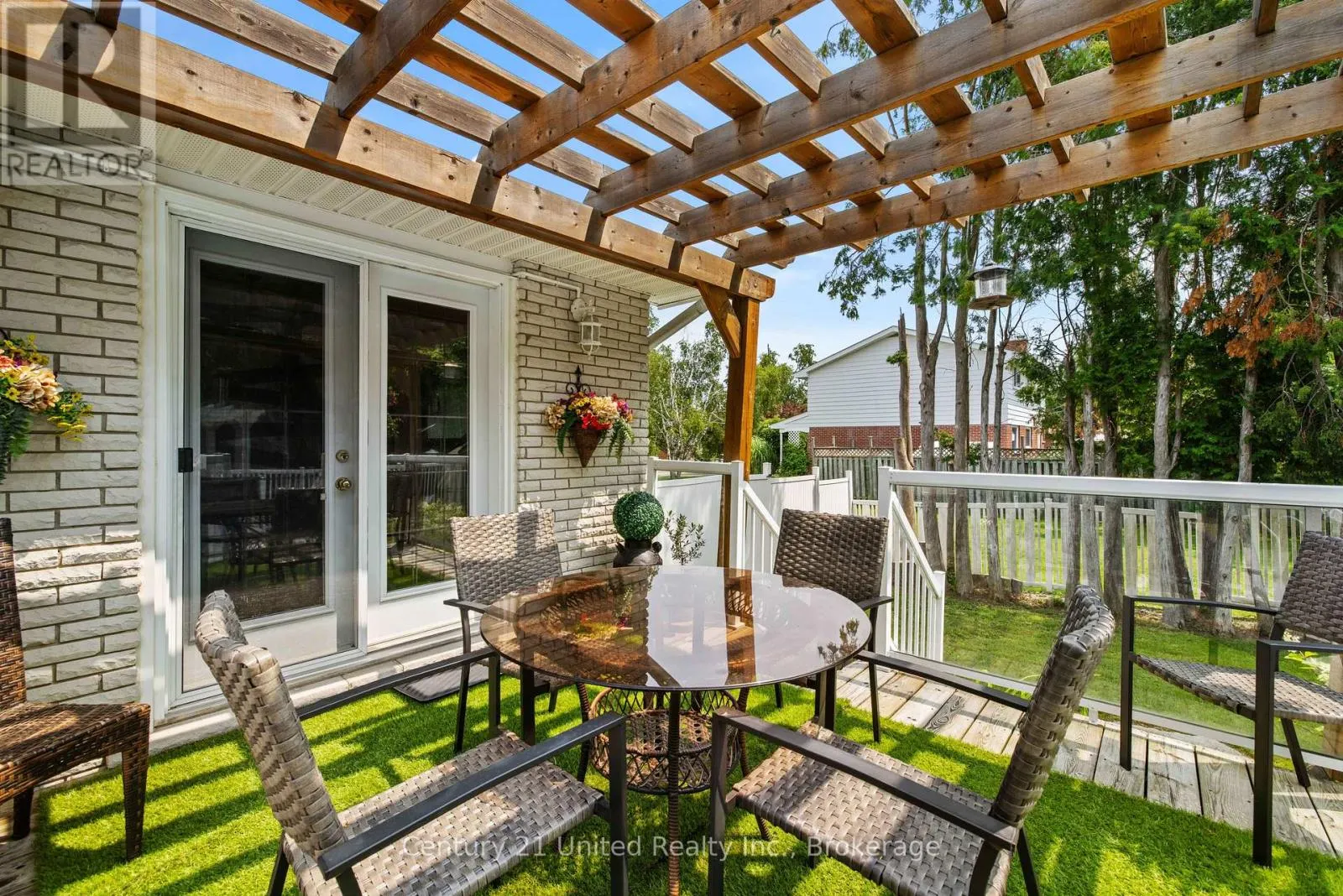 214 HILLVIEW DRIVE
