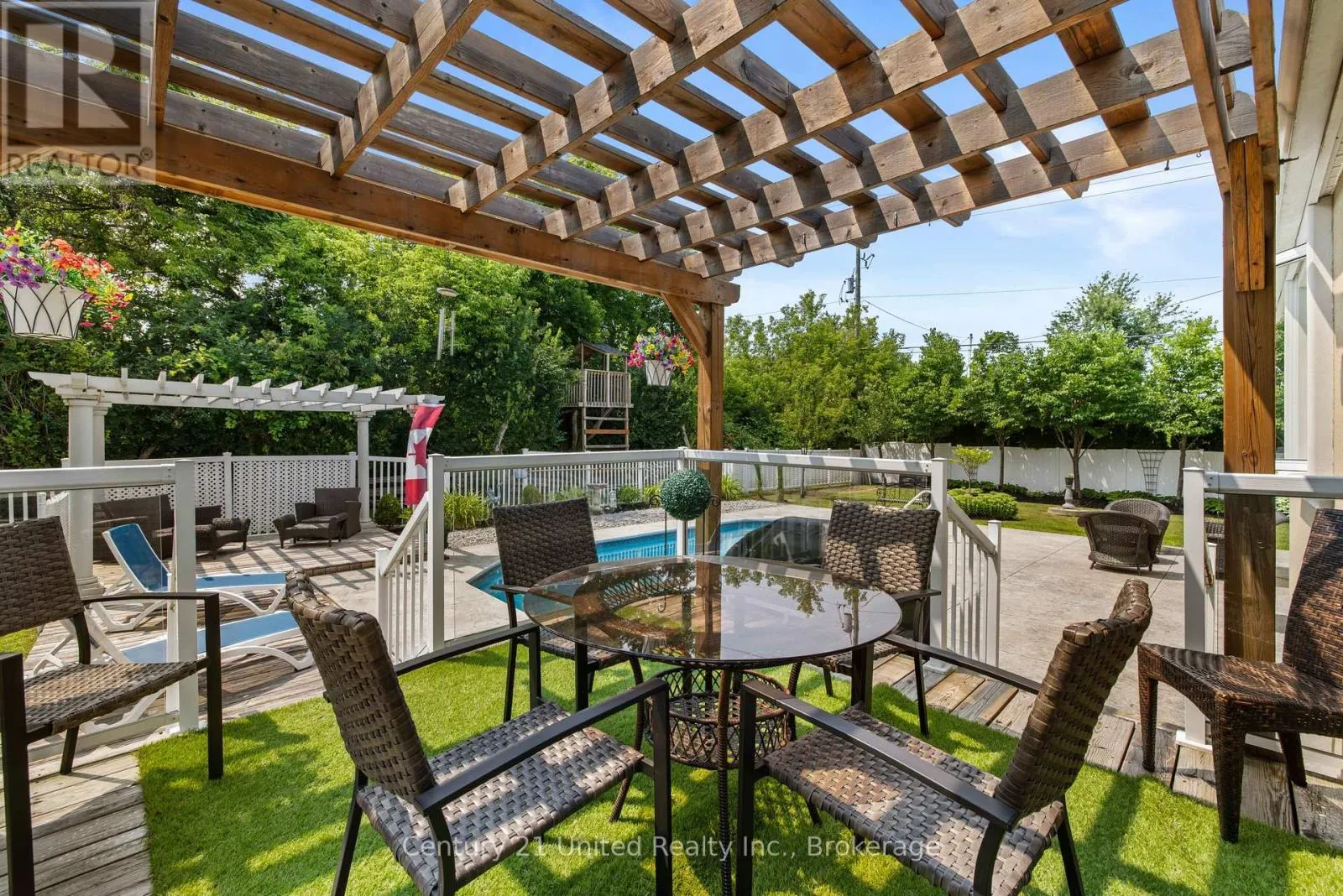 214 HILLVIEW DRIVE