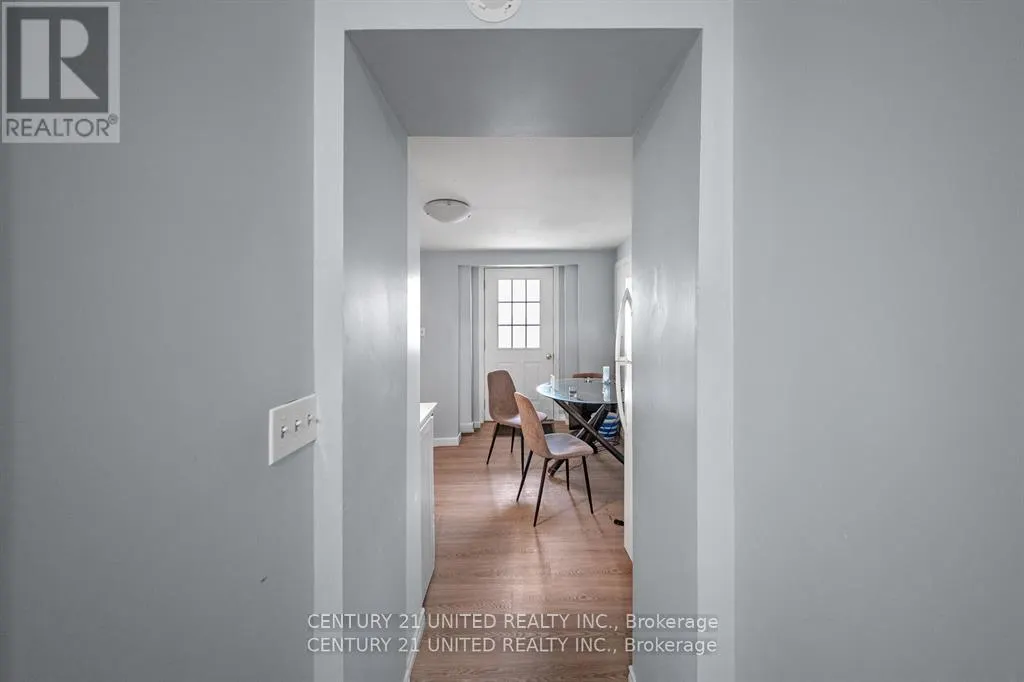 283 GEORGE STREET N