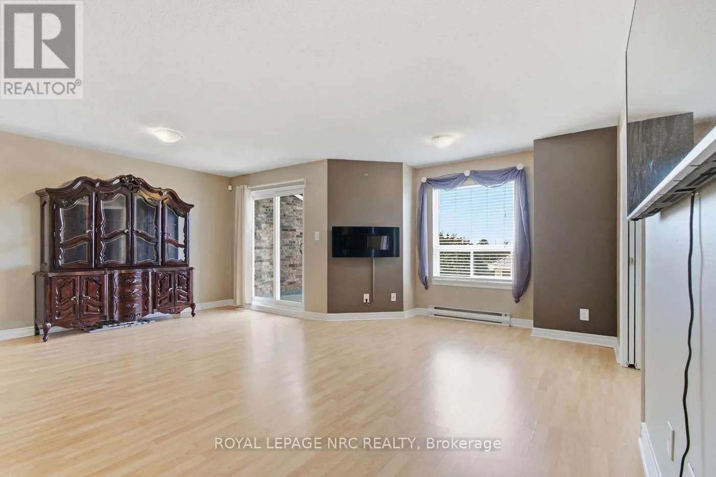 301 - 1061 VANSICKLE ROAD N #301