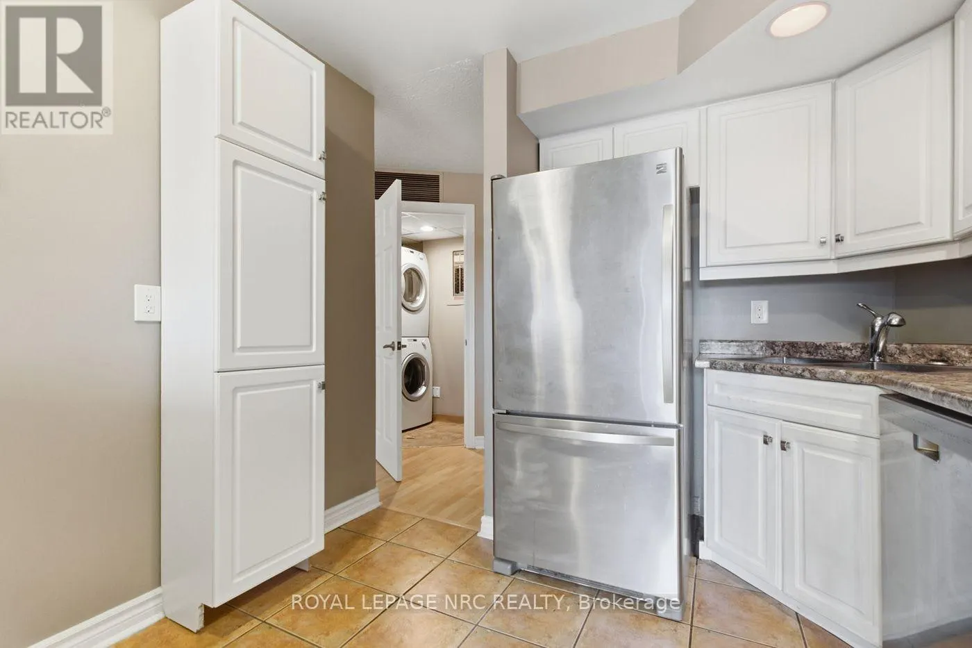 301 - 1061 VANSICKLE ROAD N #301