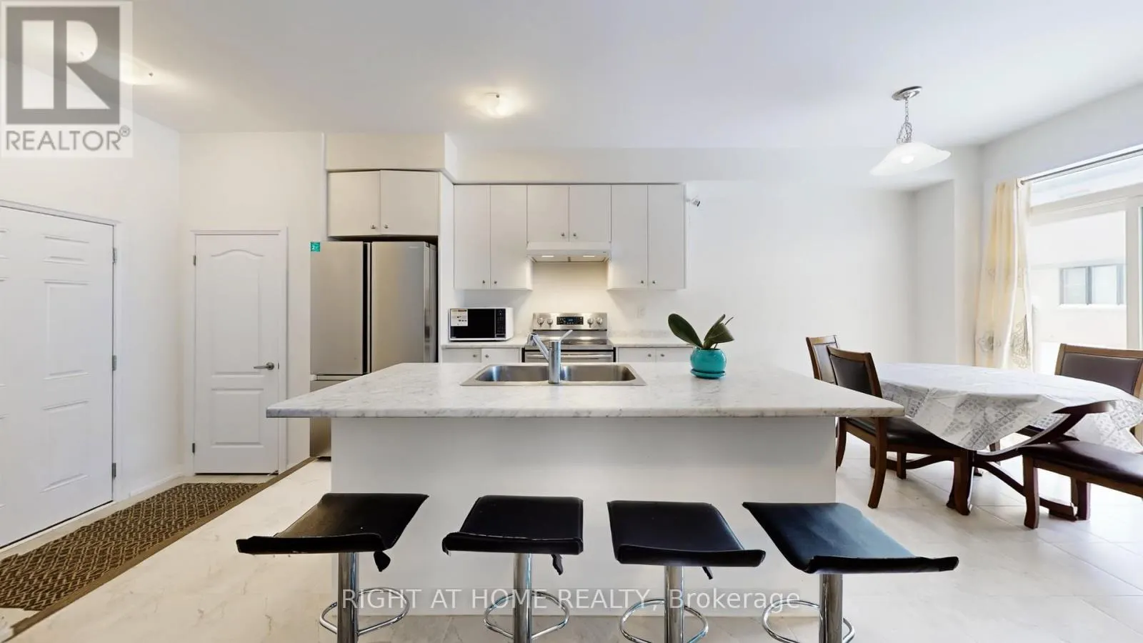 38 LONSDALE ROAD