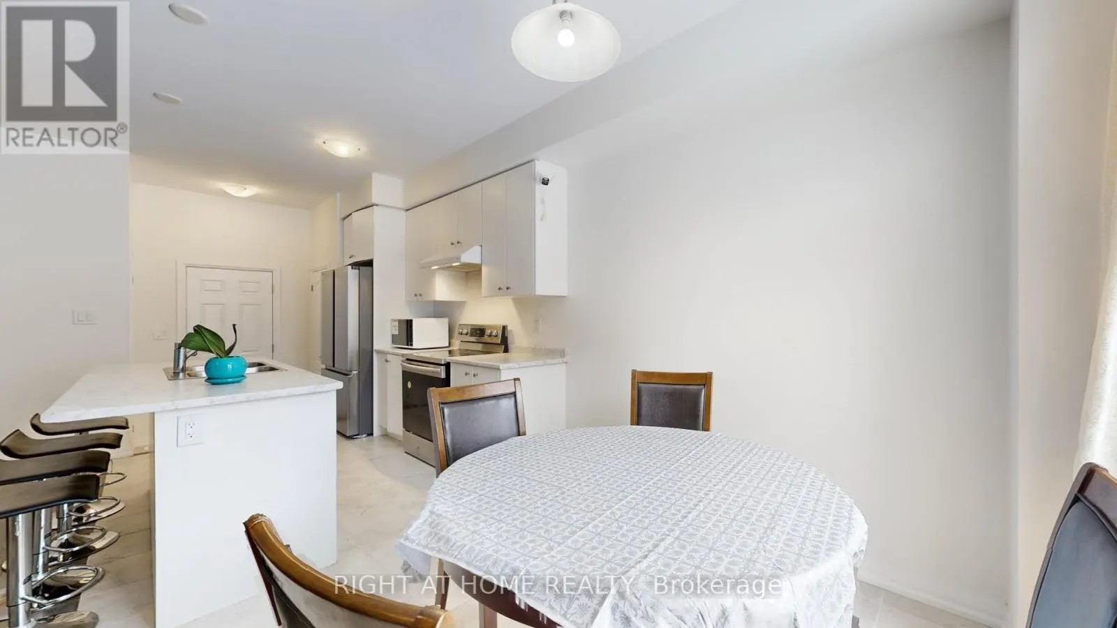 38 LONSDALE ROAD