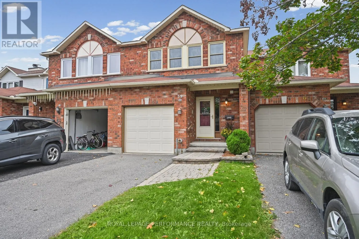 59 GRENADIER WAY