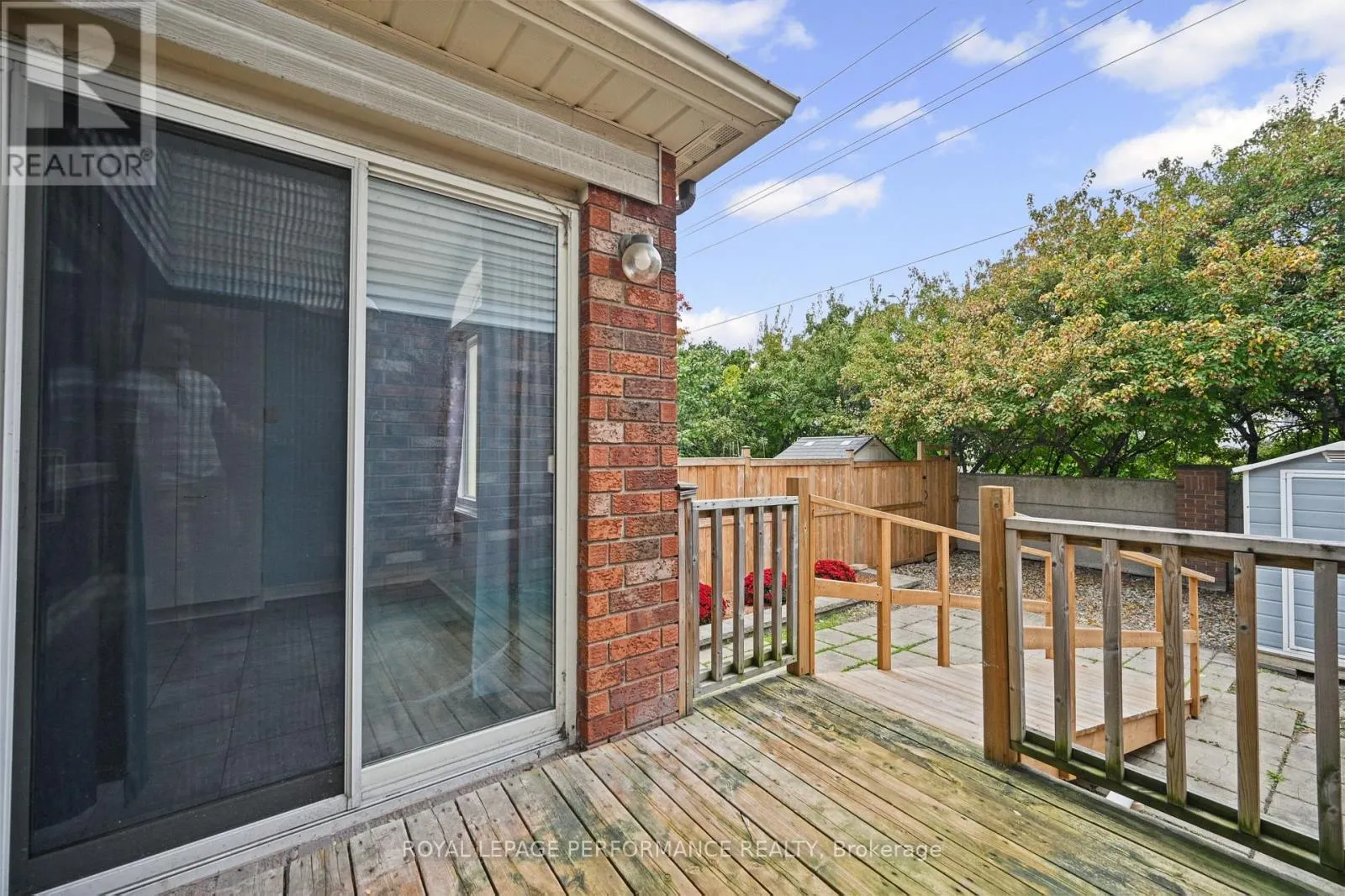 59 GRENADIER WAY