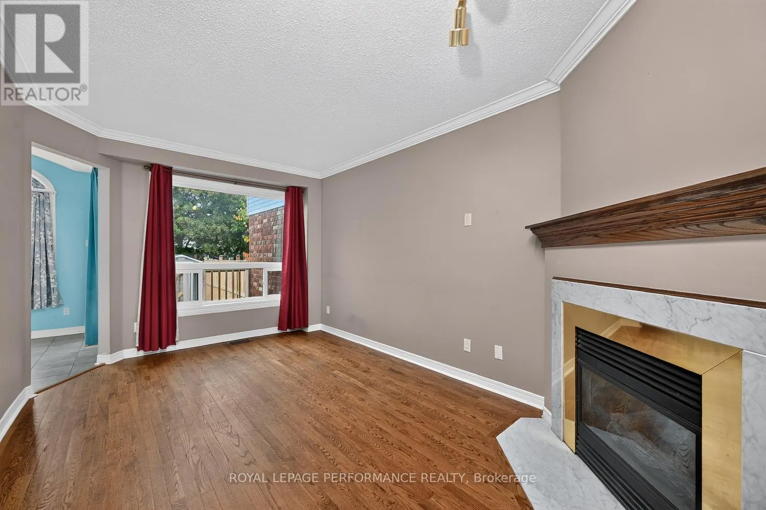 59 GRENADIER WAY