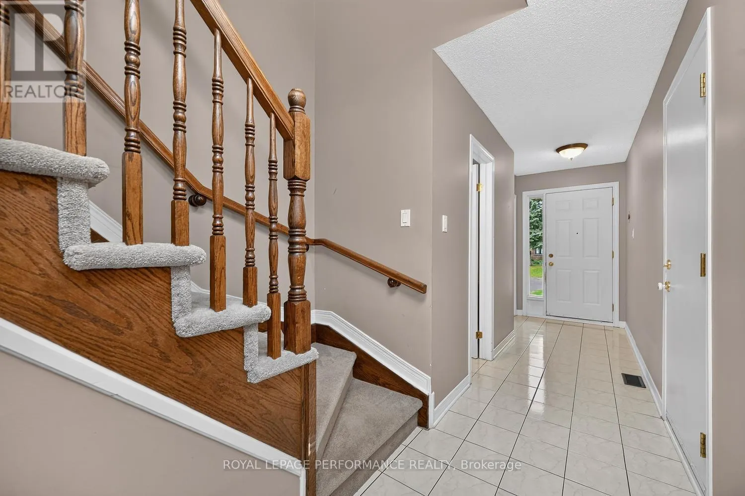 59 GRENADIER WAY