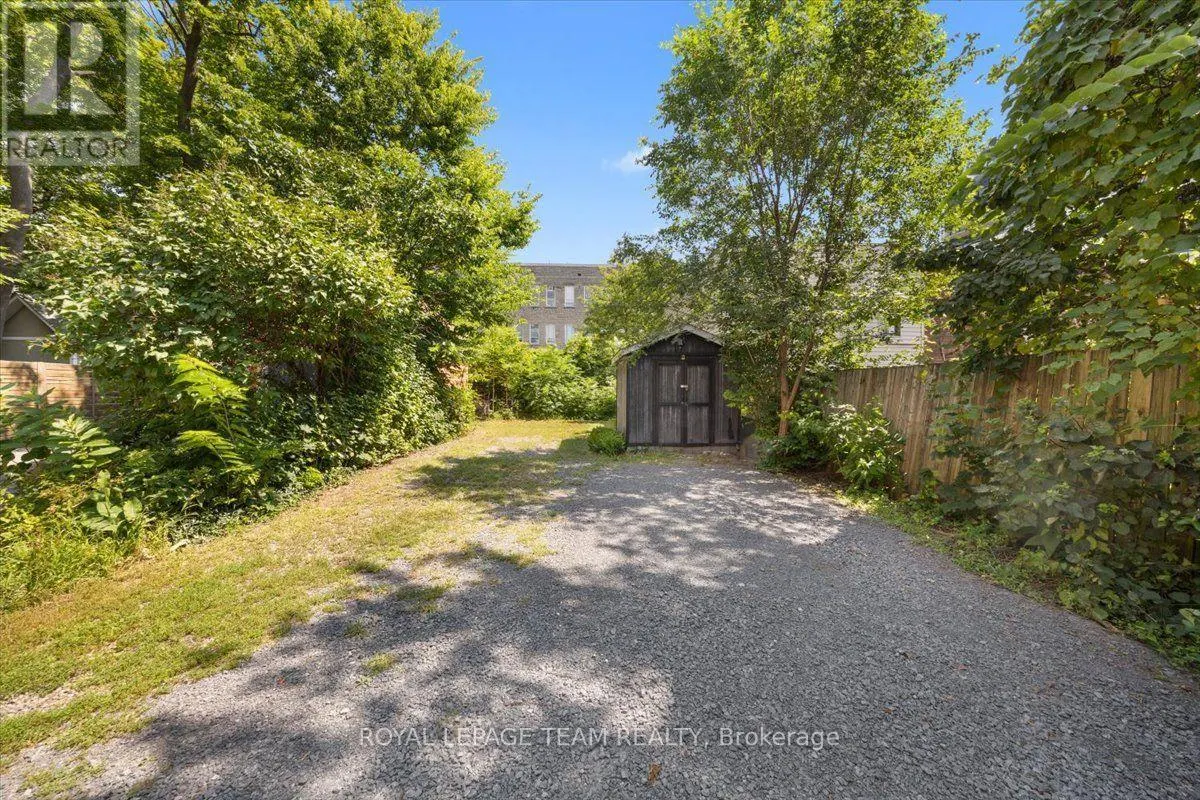 135 UPPER LORNE PLACE