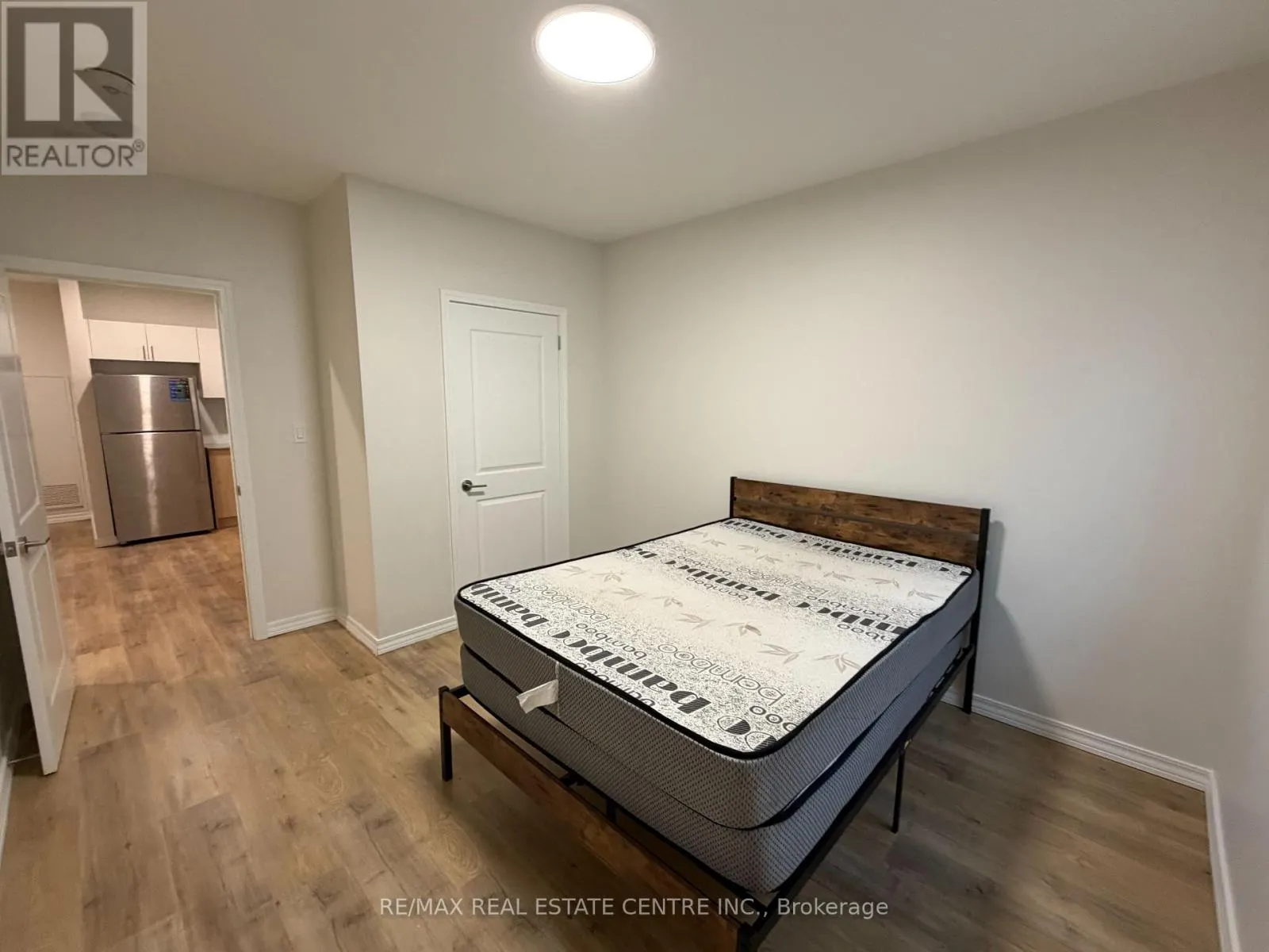 105A - 1098 PAISLEY ROAD