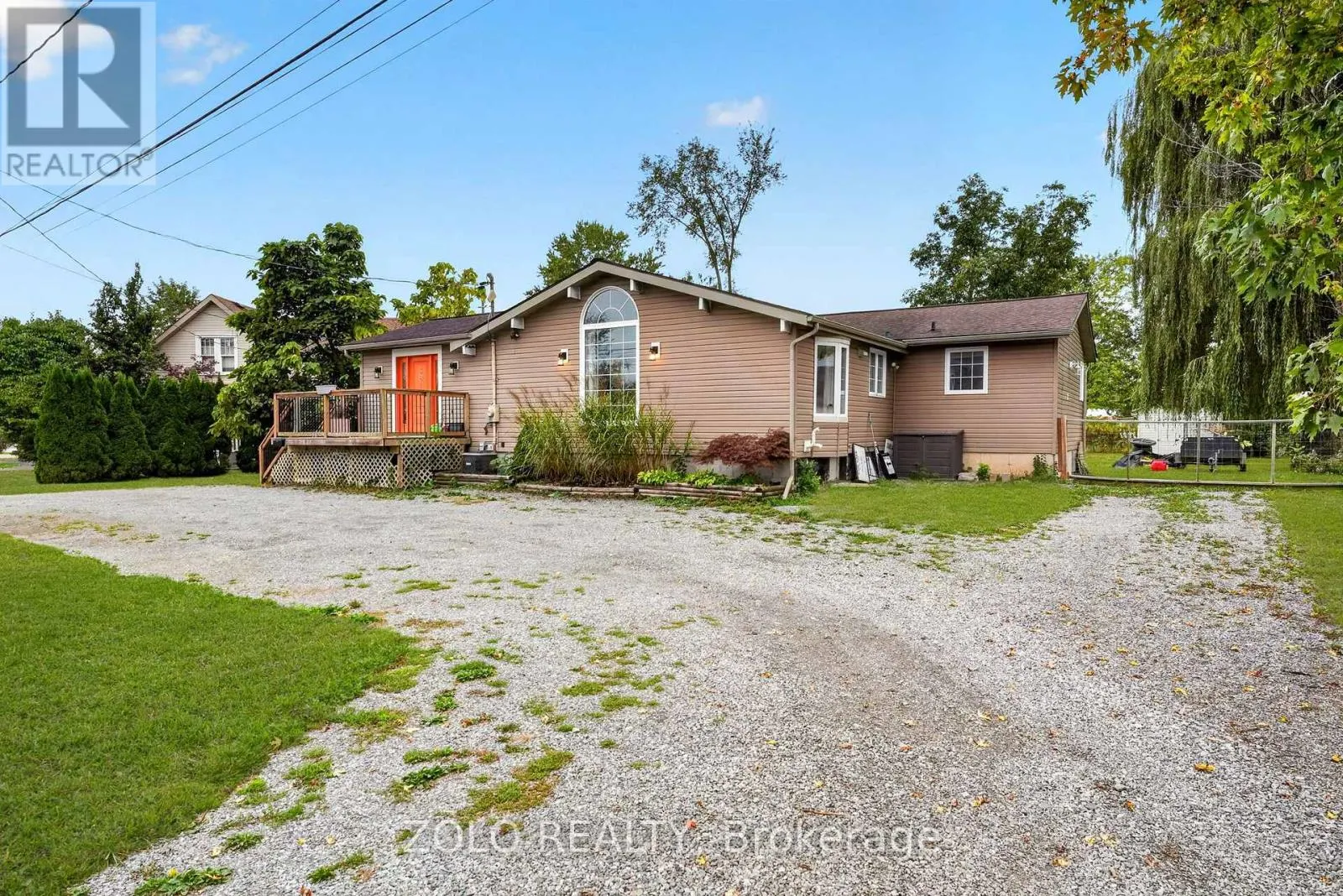 381 BEACHVIEW AVENUE