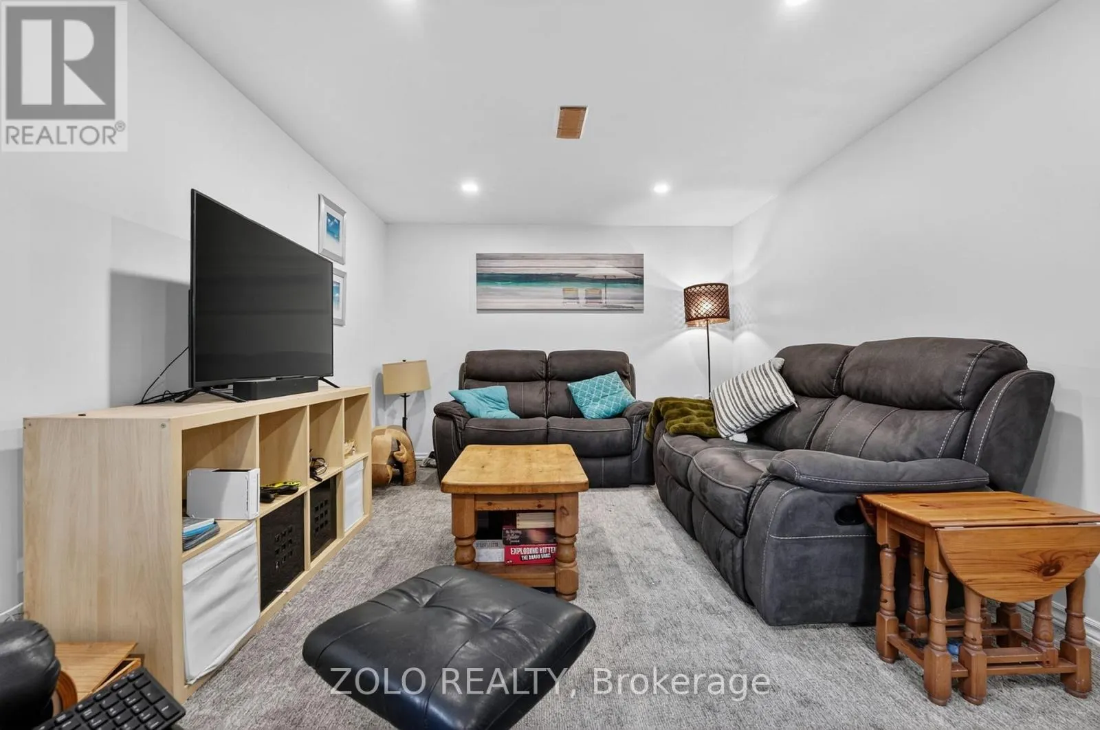 381 BEACHVIEW AVENUE