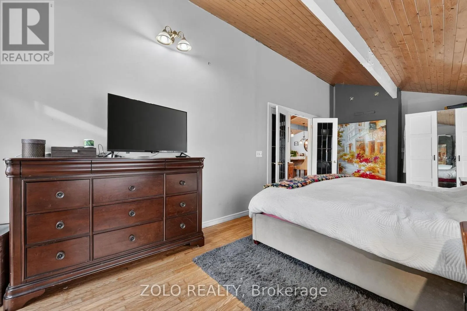 381 BEACHVIEW AVENUE