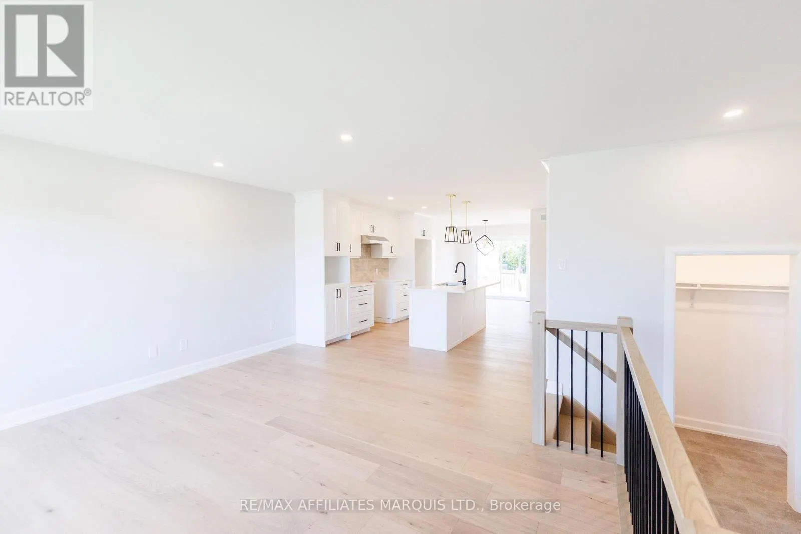49 CLOVER LANE