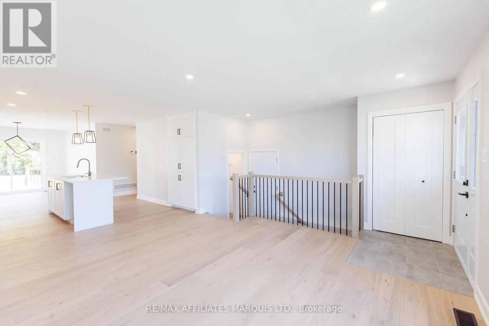 49 CLOVER LANE
