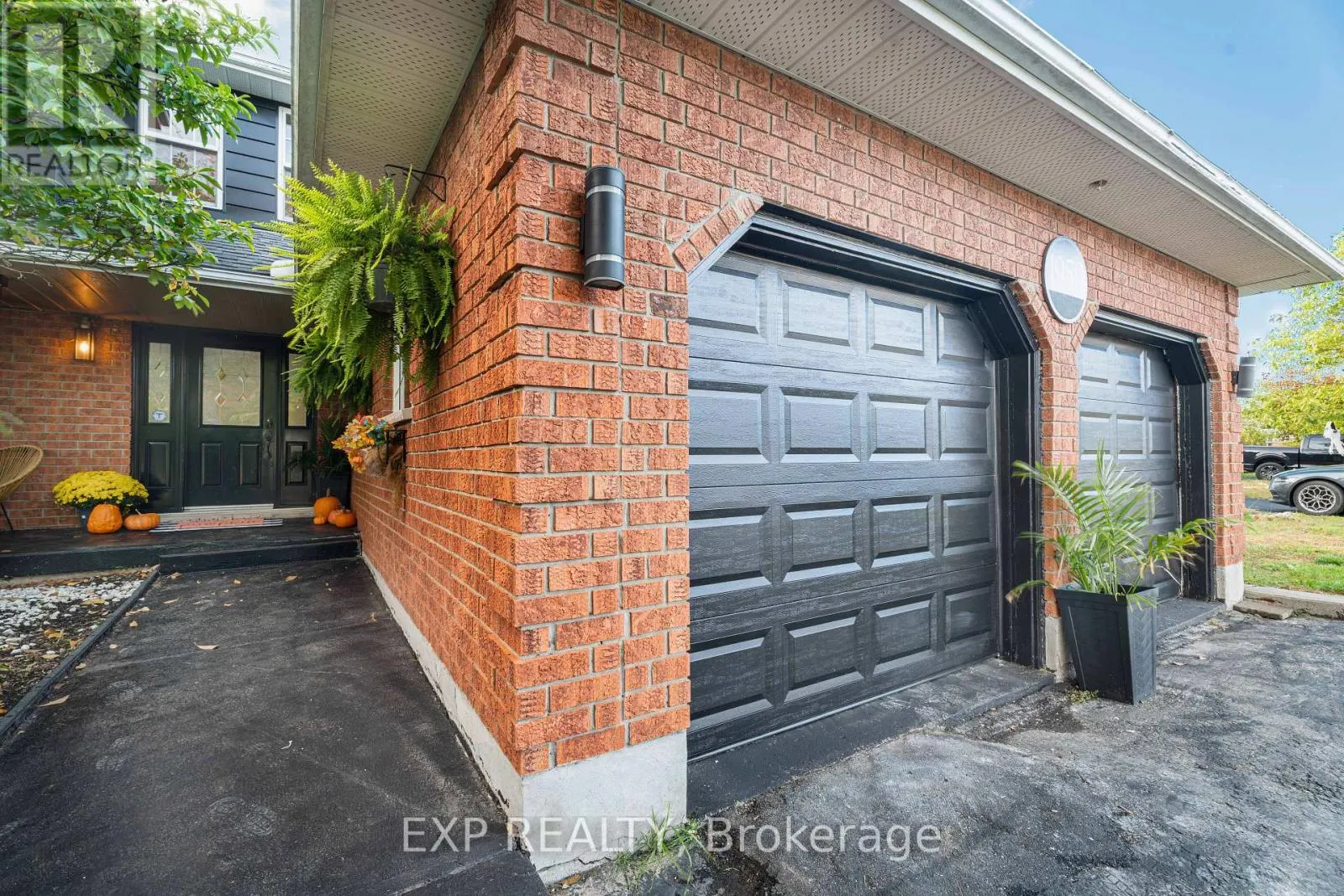 1950 MAPLERIDGE DRIVE
