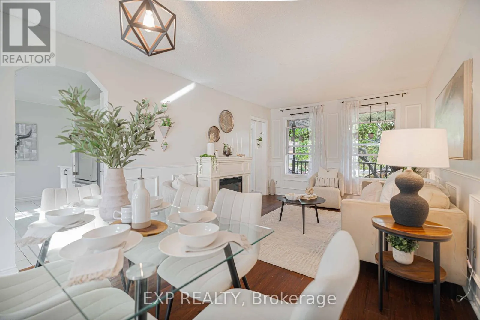 1950 MAPLERIDGE DRIVE