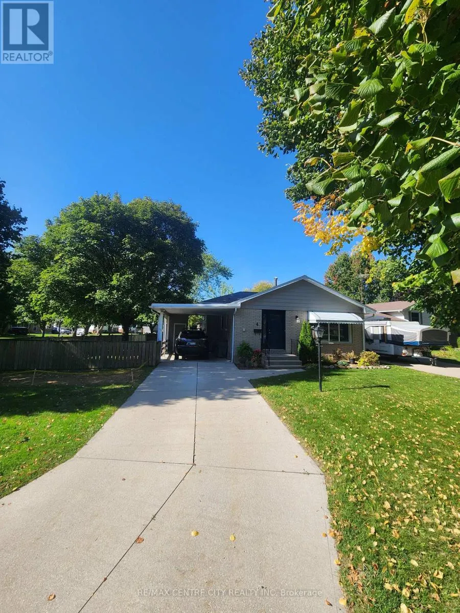 4 QUAIL PLACE