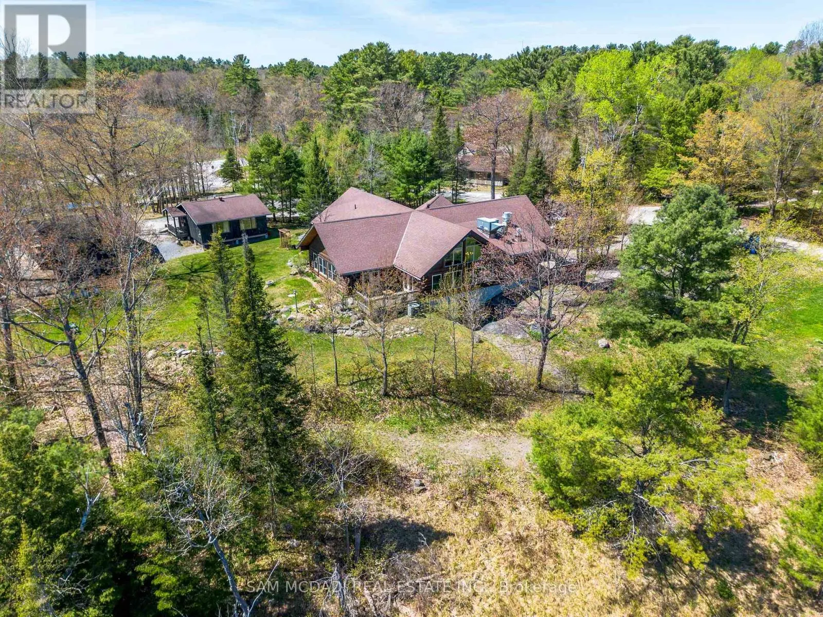 9 LITTLE BEAVER BOULEVARD