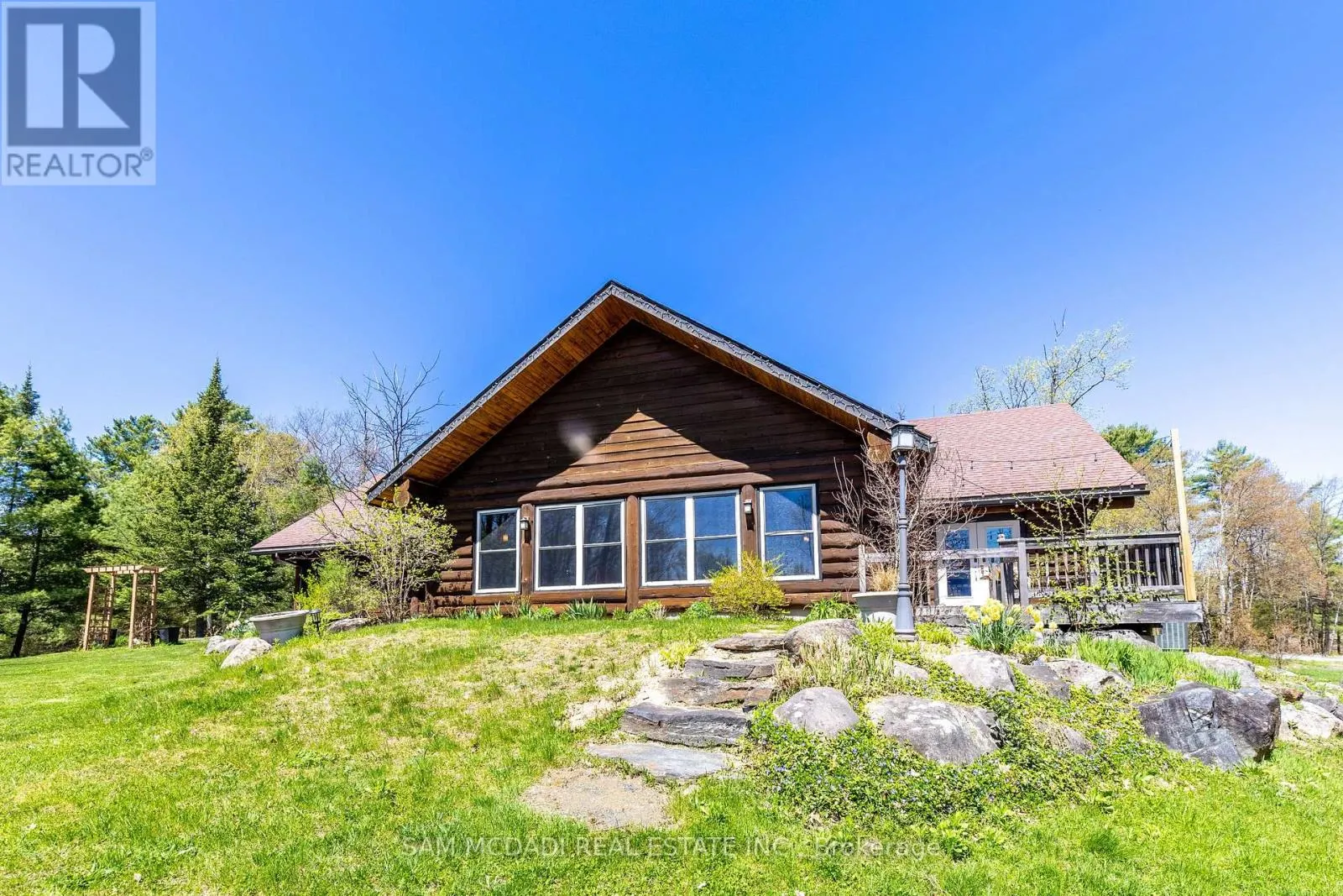 9 LITTLE BEAVER BOULEVARD